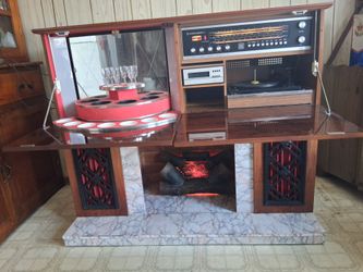 Vintage Stereo Console Cabinet w Bar/Radio/8-Track/Turntable/Record Carousel/etc