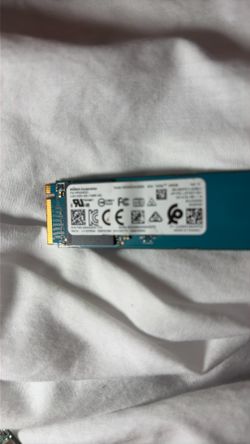 The Kioxia BG4 256GB SSD (KBG40ZNV256G) i