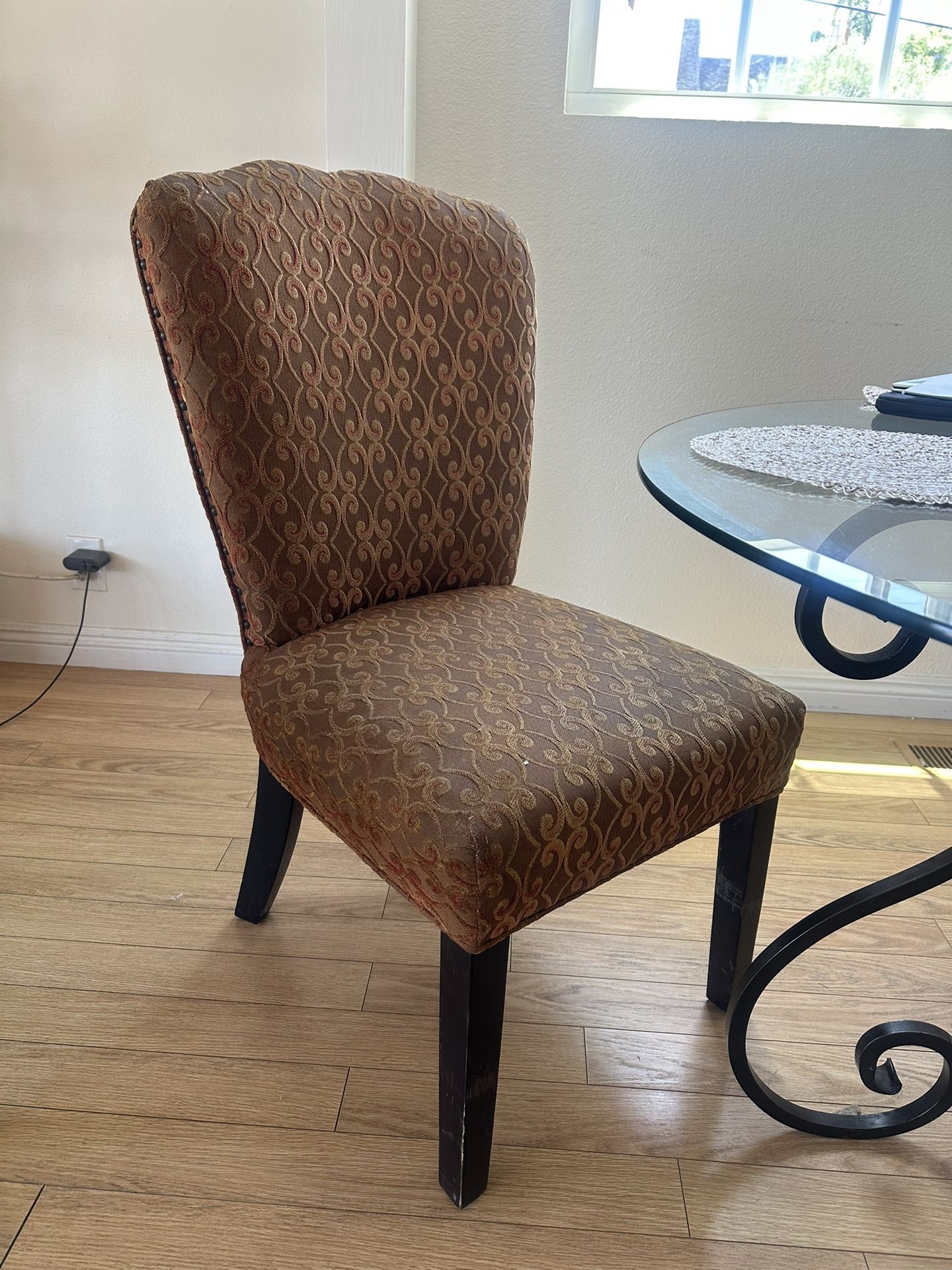 Set Of Dining Table Chairs (5)