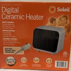 Soleil Electric Digital Ceramic Heater 1500W Indoor  PTC-915W- NEW!