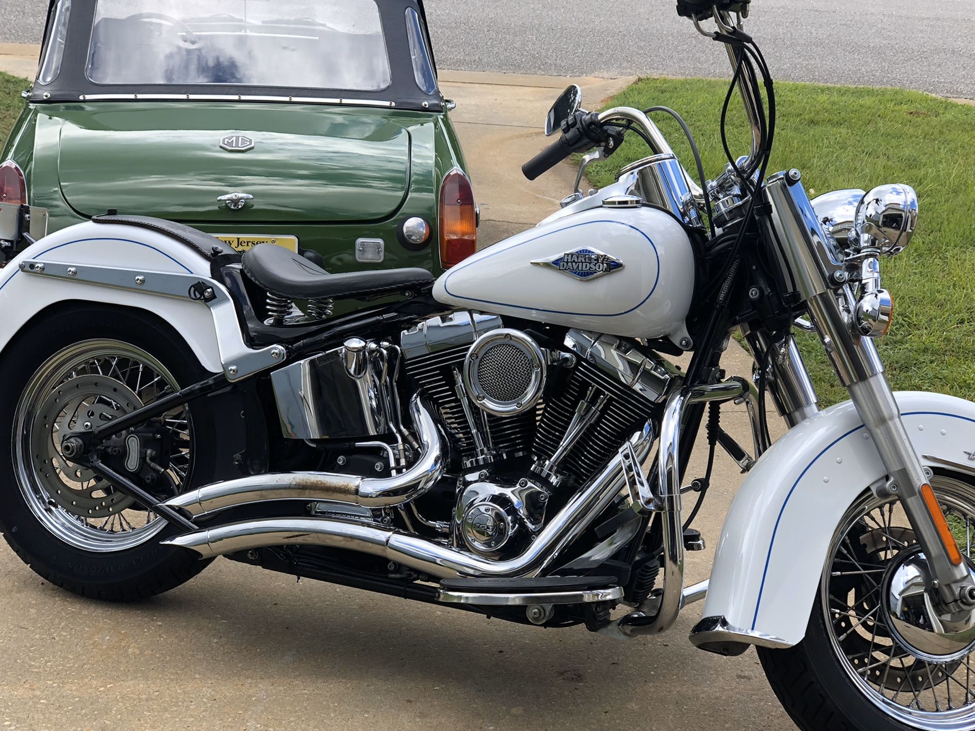 2012 Harley Davidson Softail Heritage beautiful bike