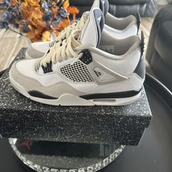 Jordan 4 Military Black Sz 11.5 Men’s
