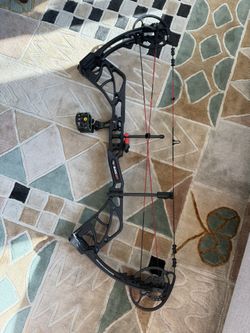 BlackOut Pursuit Hunting Bow