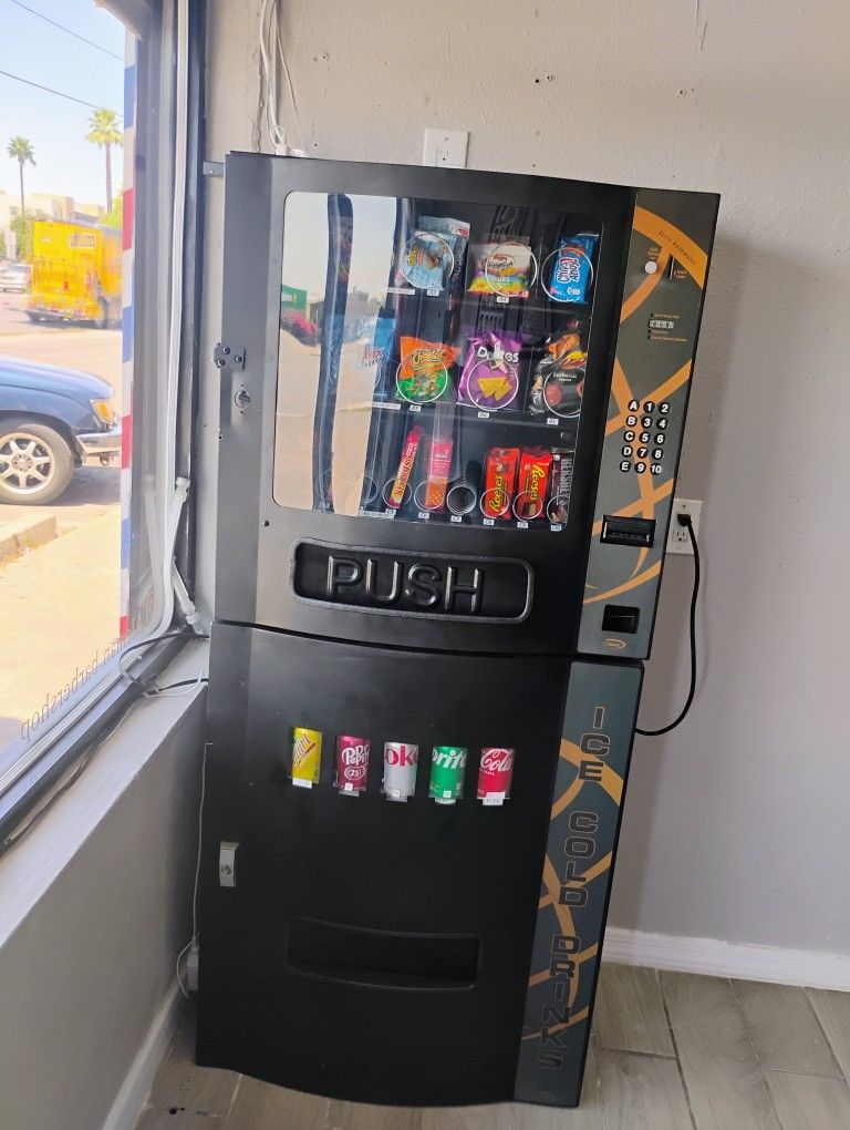 Vending Machine for Sale in Phoenix, AZ - OfferUp
