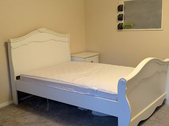 Beautiful White Double/Full Bed with Matching Nightstand
