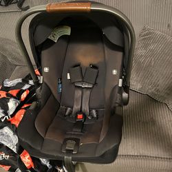 Nuna Pipa Rx (PENDING PICK UP)