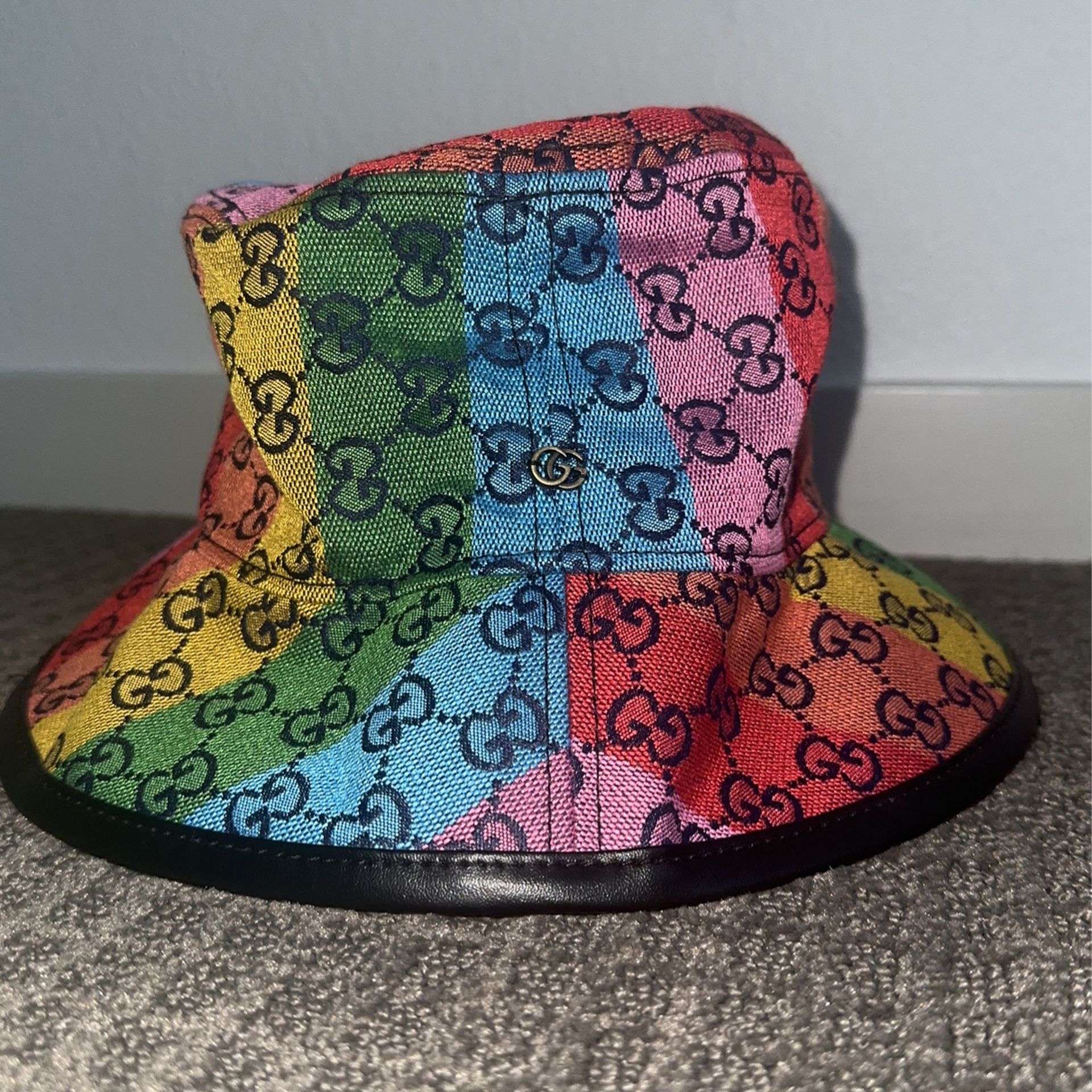 Rainbow Gucci bucket hat