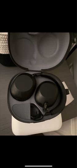 Sony xm6 headphones !