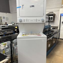 New Frigidaire Electric Washer/Dryer Laundry Center