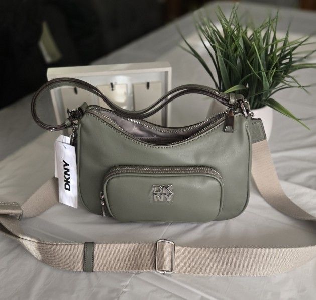 DKNY Philo TZ Shoulder BAG