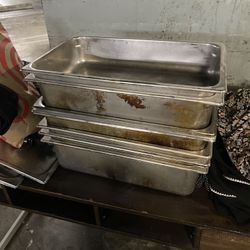 Tengo Estás Bandejas De  Venta Con Unas 4 Tapas Todo Por $250