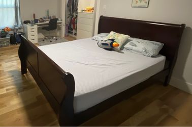 Solid wood headboard and footboard