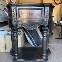 End table