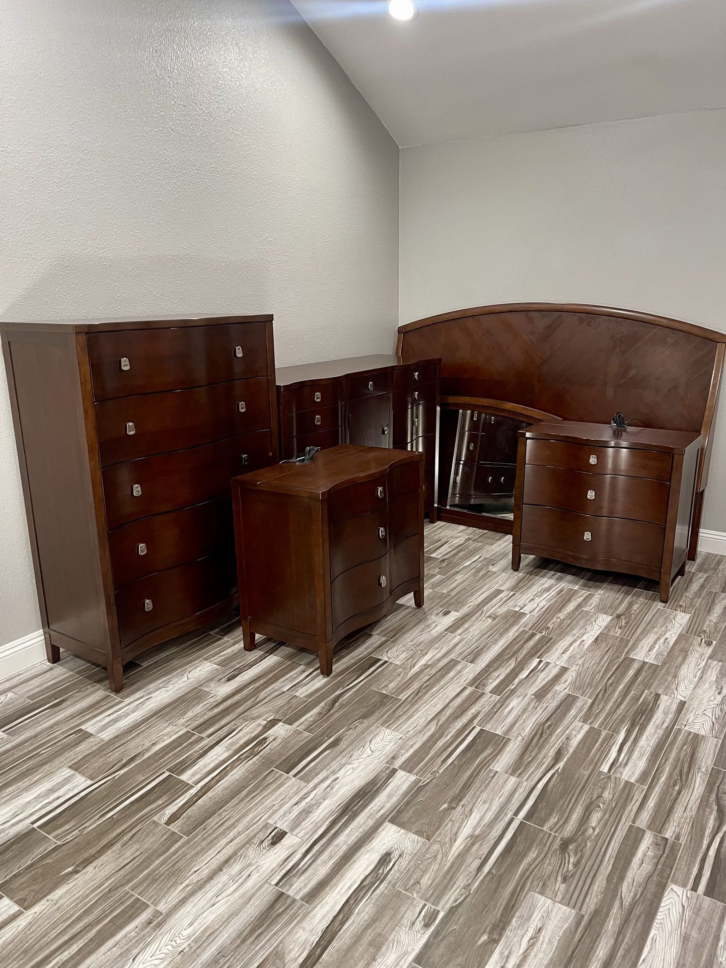 Solid Wood King Bedroom Set