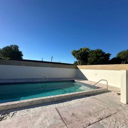 Aluminum Gates, Rolling Gates, Portones De Aluminio ,Gates, Fence , Doors, Picket, Cercas, soporte Para Buzones/horizontal/durafance/tejidas /aluminio