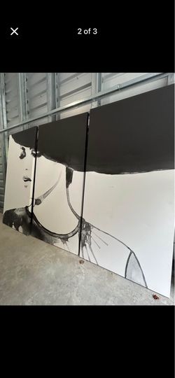 Oversized beauty art