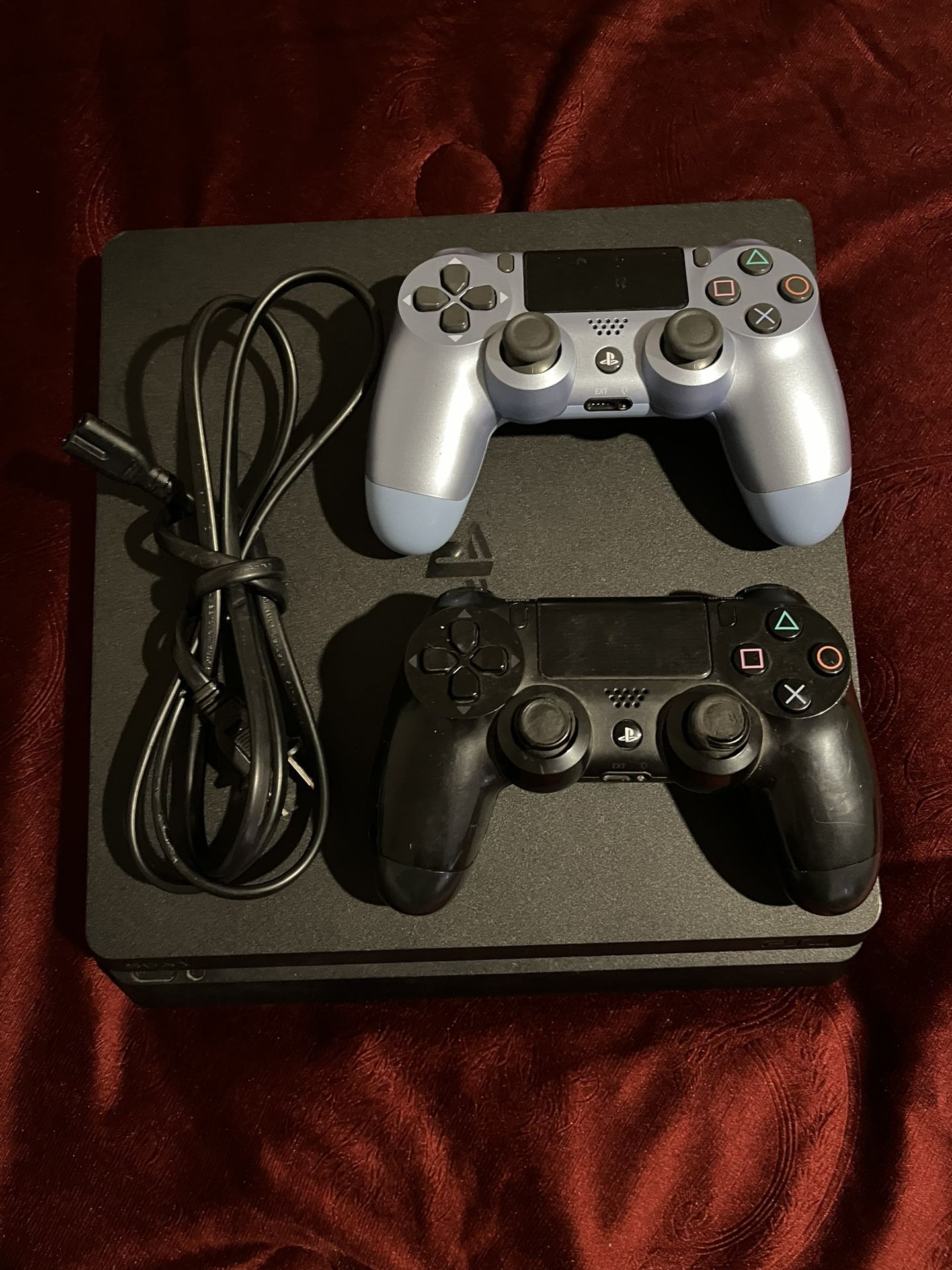 PlayStation 4 & Samsung Monitor (negotiable)