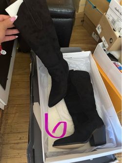 Woman shoes