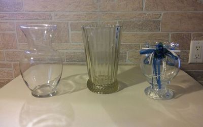 3 Vases