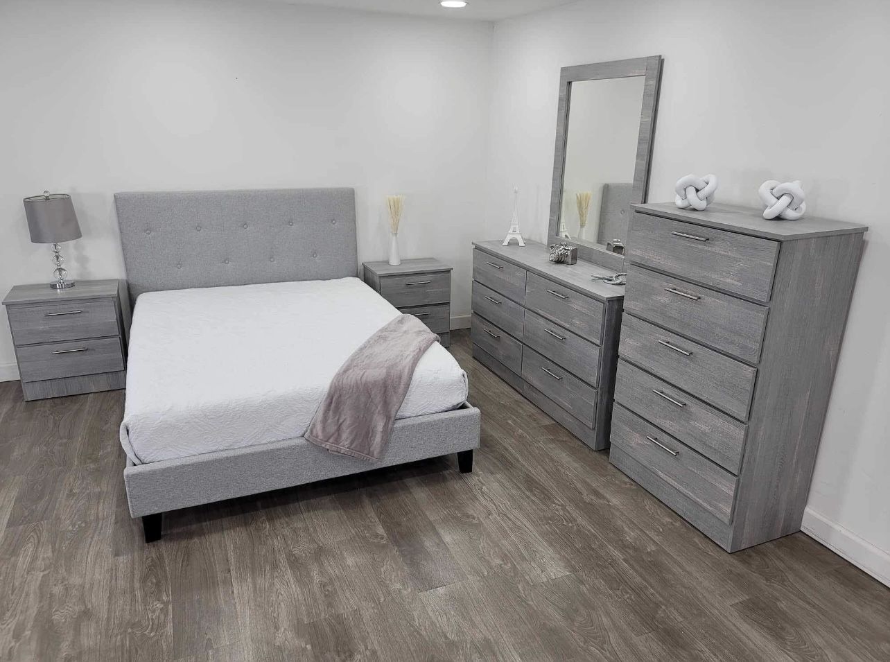 Bedroom Set . Great Offer ! - Juego De Cuarto .¡ Gran Oferta !