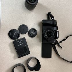 Panasonic Lumix G mirrorless camera kit