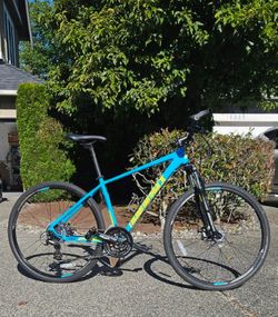 Diamondback Trace Hybrid Bike