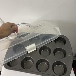New Nonstick Cupcake Baking Pan With Lid