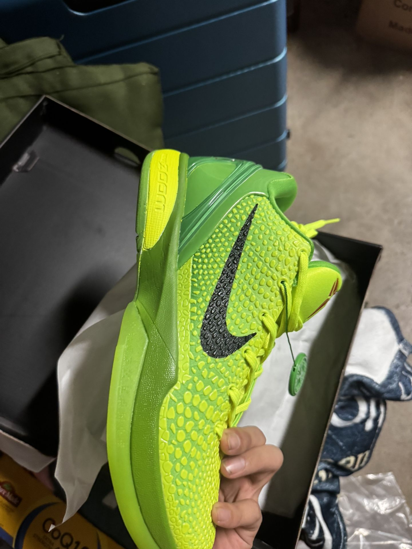 Kobe 6 Grinches