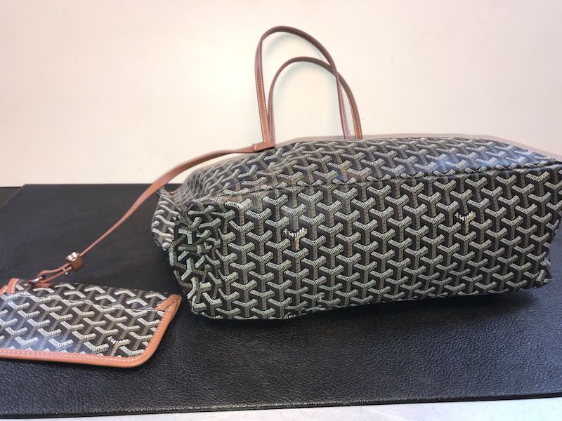Goyard St. Louis pm Tote Bag for Sale in Cypress, CA - OfferUp