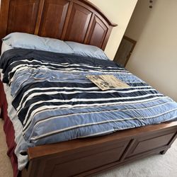 King Size Bedroom Set From Art Van Solid Furniture