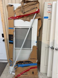Larson Bismarck 32x80 White Mid-View Storm Door - BRAND NEW