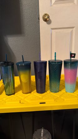 starbucks cups