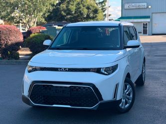 2023 Kia Soul Hatchback – White