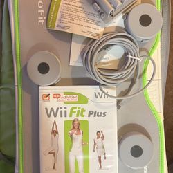 Nintendo Wii Fit Plus Balance Board Bundle w/ Case