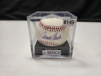 Reds Johnny Bench Signed, PSA-Certified Baseball-And 800 Others