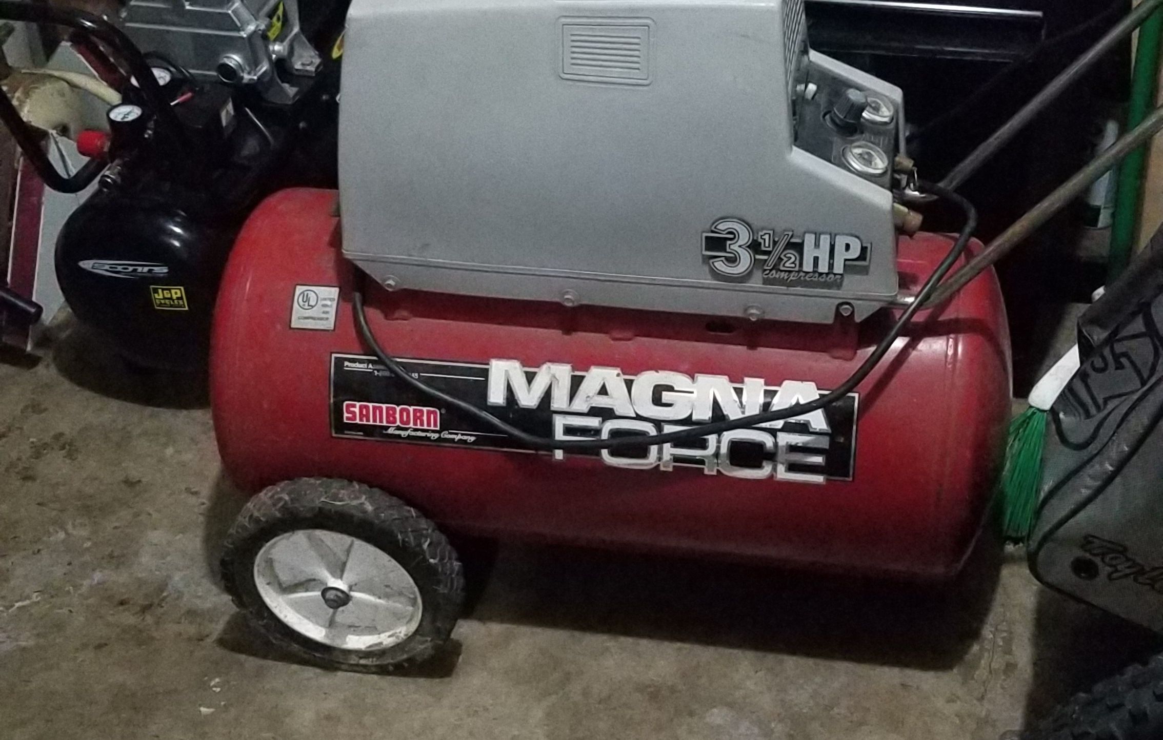 20 gallon sanborn compressor for Sale in Marysville, WA OfferUp