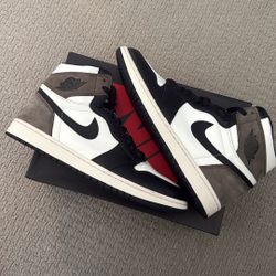 AIR JORDAN 1 SIZE 12