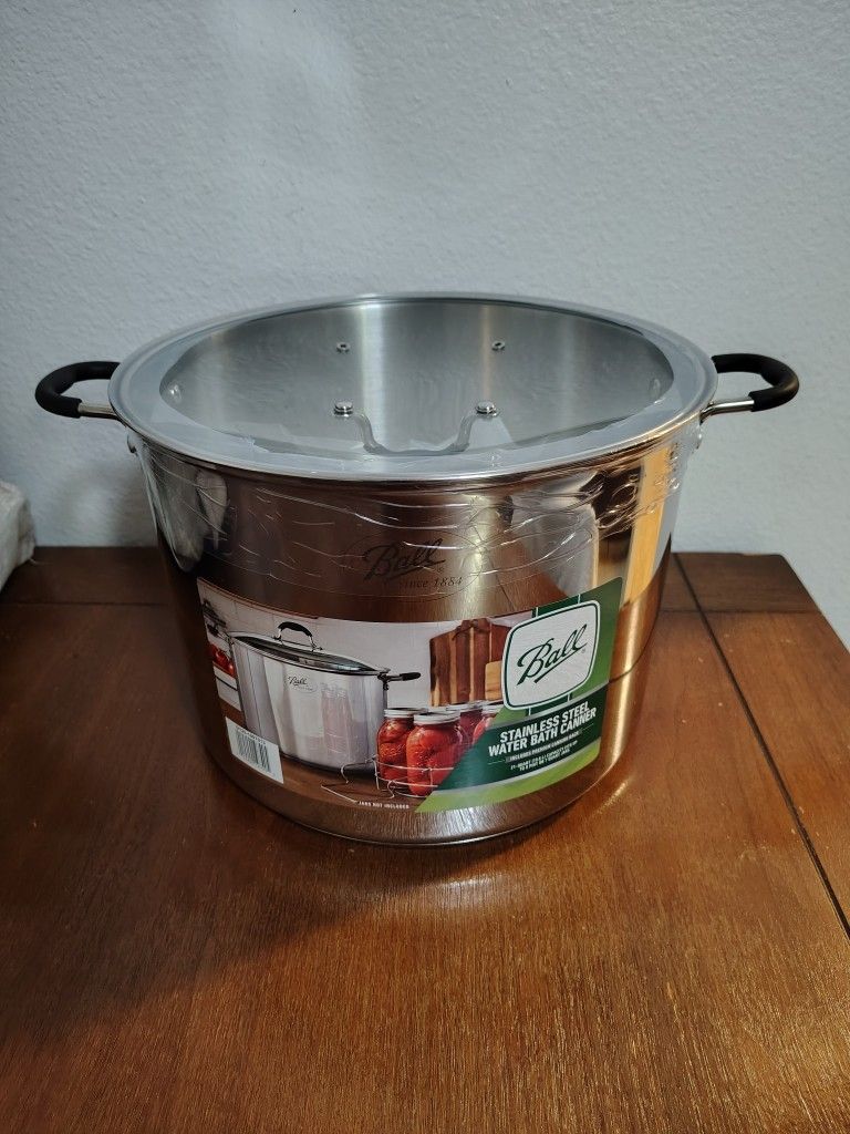 Ball Stainless Steel Water Bath Canner, NEW with lid and canning rack, 21 quart, fits up to 7 qt jars