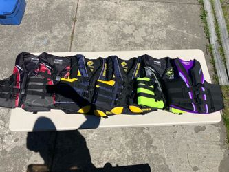 HUGE DEAL on a Pile of LIFE JACKETS! Adult Sizes!