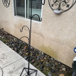 4-Arm Metal Hanging Basket