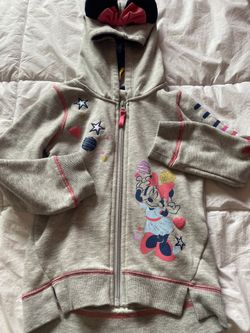 Minnie Mouse sweater