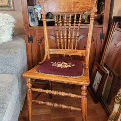 Antique Tiger Oak Double Pressed Back Chair