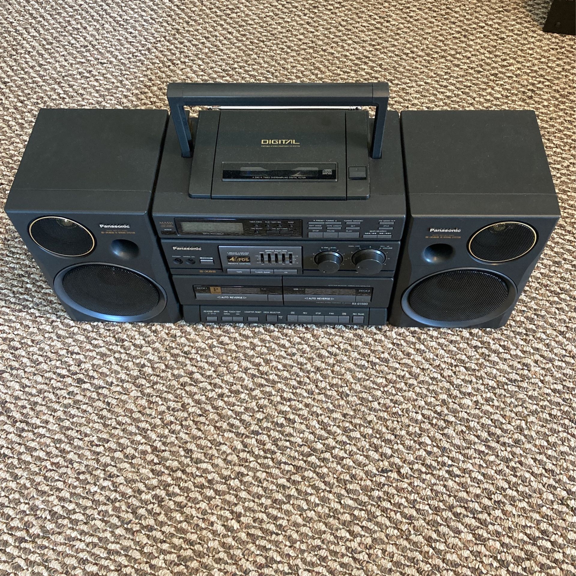 Panasonic RX-DT680 Platinum Boombox