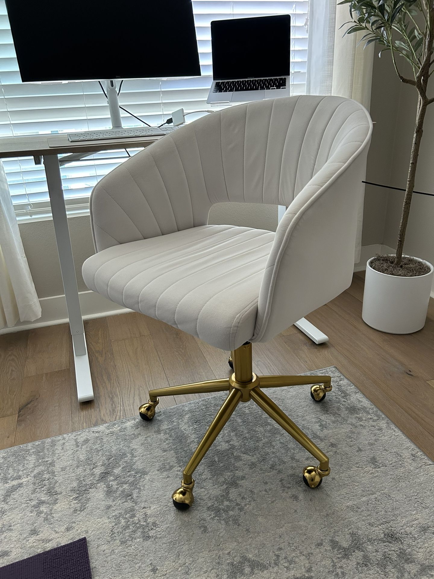 Swivel Velvet Desk Chair