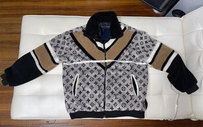 LV Heavy Sweater Coat Best Offer