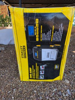 Stanley Farmax rolling battery charger