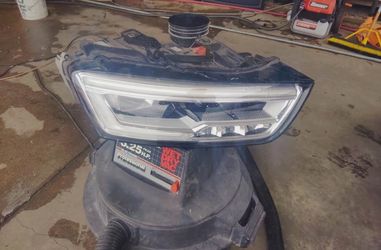 2016 Audi Q3 Headlights