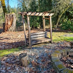 Free Wooden Yard Bench - Needs Repair