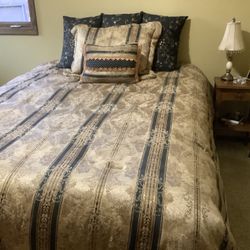 Black And Gold Comforter Set