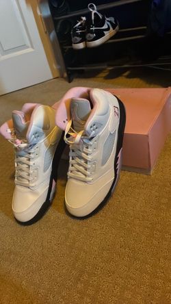 Jordan 5 Retro “ medium pink “ 10.5
